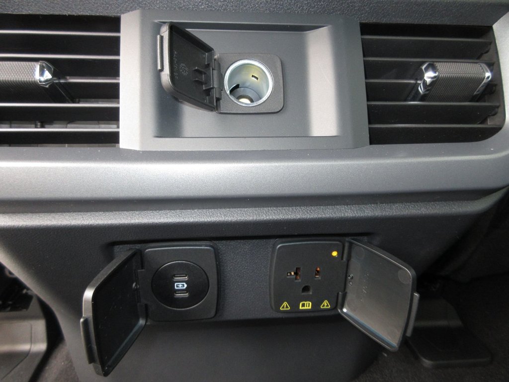 2025 Ford F-150 XLT in North Bay, Ontario - 21 - w1024h768px