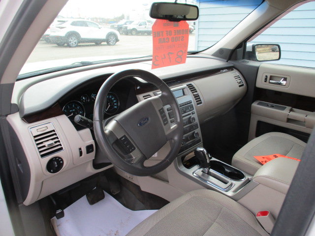 2012 Ford Flex SEL in North Bay, Ontario - 9 - w1024h768px