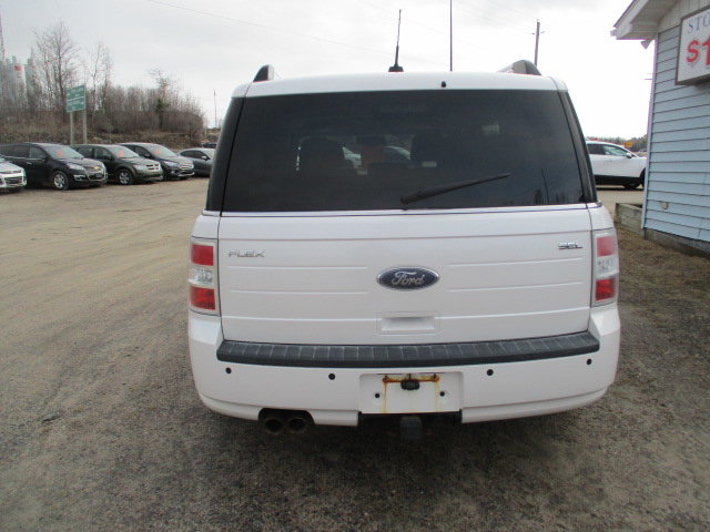 2012 Ford Flex SEL in North Bay, Ontario - 5 - w1024h768px