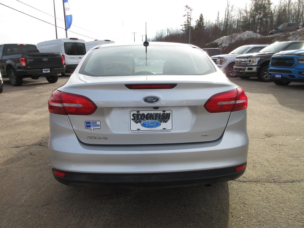 2017 Ford Focus SE in North Bay, Ontario - 4 - w1024h768px