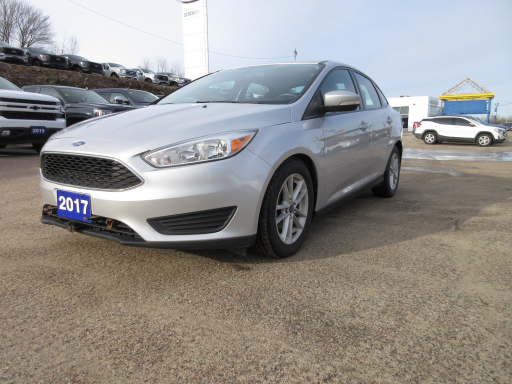 2017 Ford Focus SE in North Bay, Ontario - 1 - w1024h768px