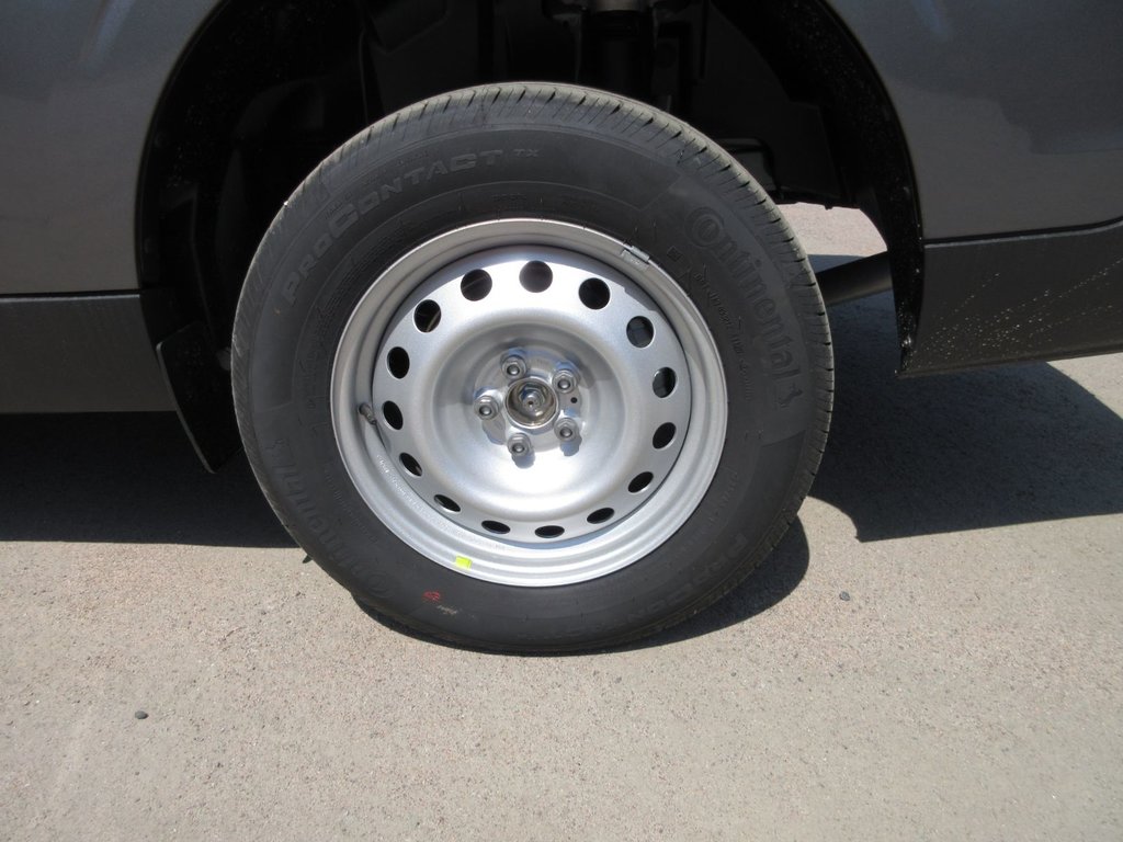 2025 Ford Maverick XL in North Bay, Ontario - 12 - w1024h768px