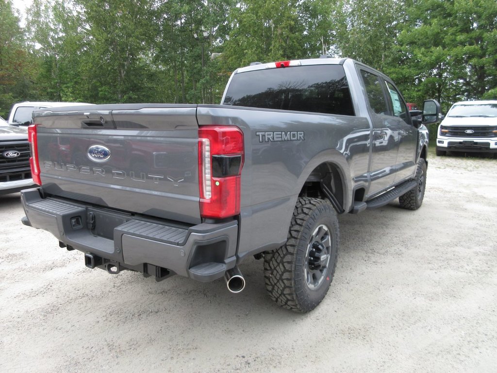 Ford Super Duty F-250 SRW XLT 2024 à North Bay, Ontario - 5 - w1024h768px