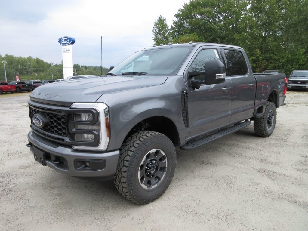 Ford Super Duty F-250 SRW XLT 2024 à North Bay, Ontario - 1 - w1024h768px