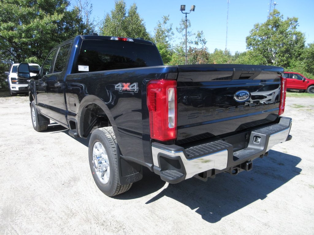 2024 Ford Super Duty F-250 SRW XLT in North Bay, Ontario - 3 - w1024h768px