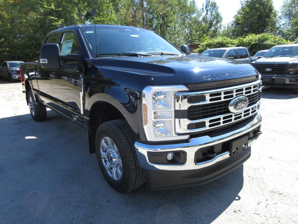 2024 Ford Super Duty F-250 SRW XLT in North Bay, Ontario - 7 - w1024h768px