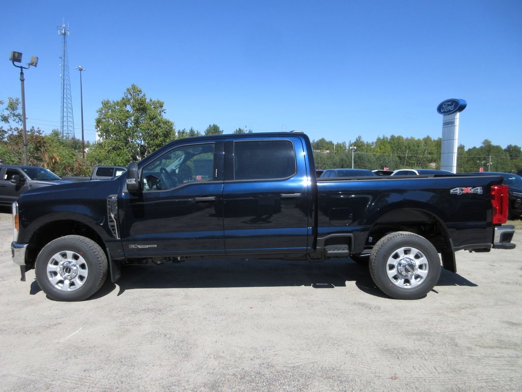 Ford Super Duty F-250 SRW XLT 2024 à North Bay, Ontario - 2 - w1024h768px