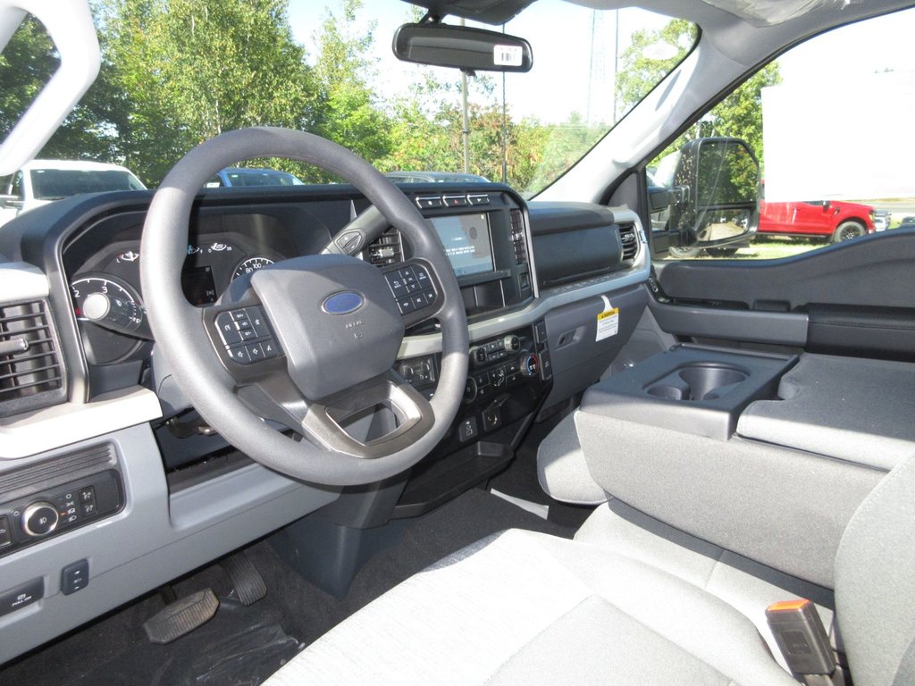 2024 Ford Super Duty F-250 SRW XLT in North Bay, Ontario - 21 - w1024h768px