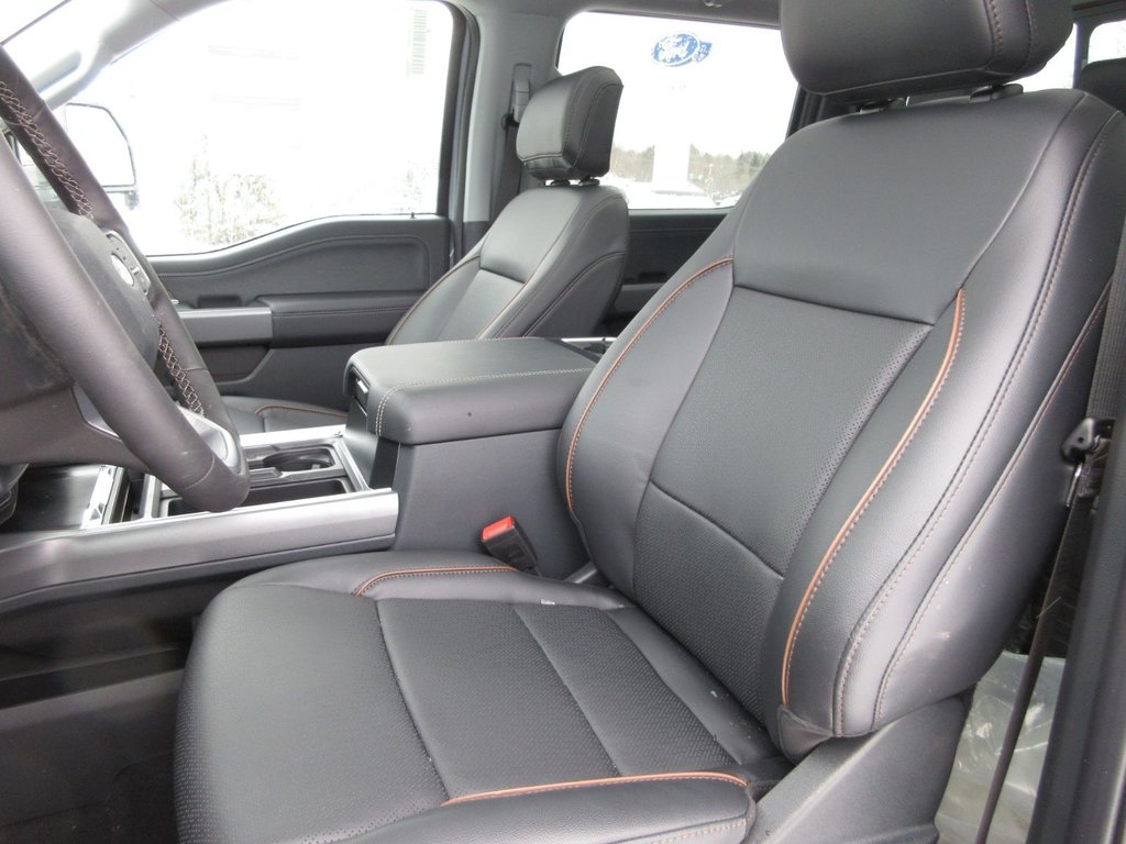 Ford Super Duty F-250 SRW LARIAT 2025 à North Bay, Ontario - 16 - w1024h768px