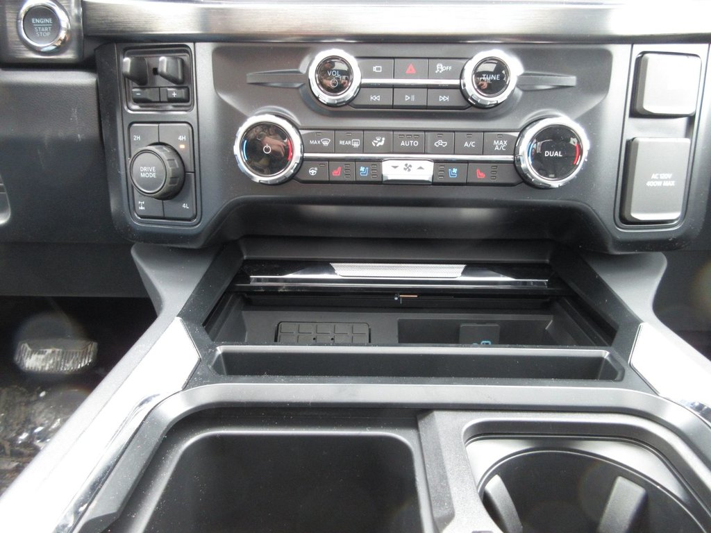 Ford Super Duty F-250 SRW LARIAT 2025 à North Bay, Ontario - 15 - w1024h768px