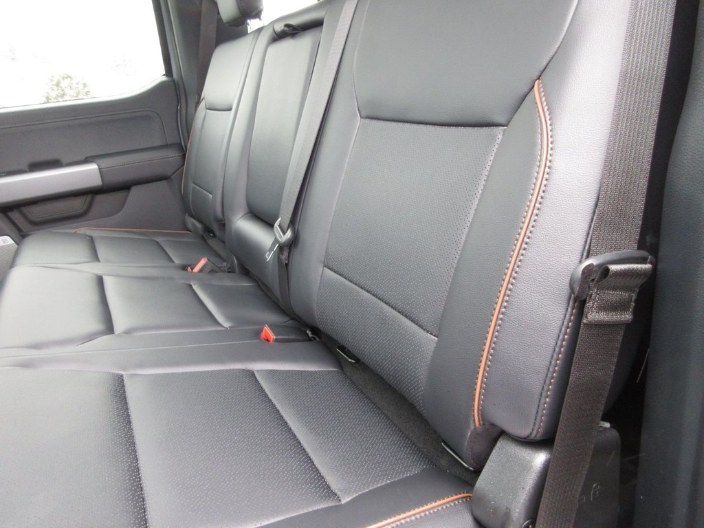 Ford Super Duty F-250 SRW LARIAT 2025 à North Bay, Ontario - 17 - w1024h768px