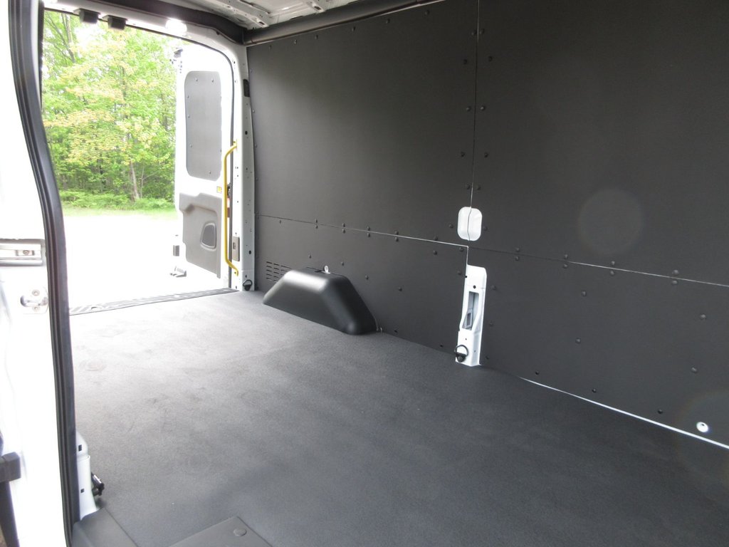 Ford Transit Cargo Van  2025 à North Bay, Ontario - 12 - w1024h768px