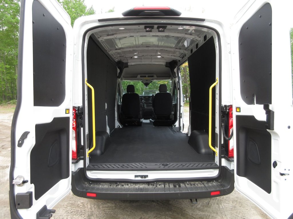 Ford Transit Cargo Van  2025 à North Bay, Ontario - 10 - w1024h768px