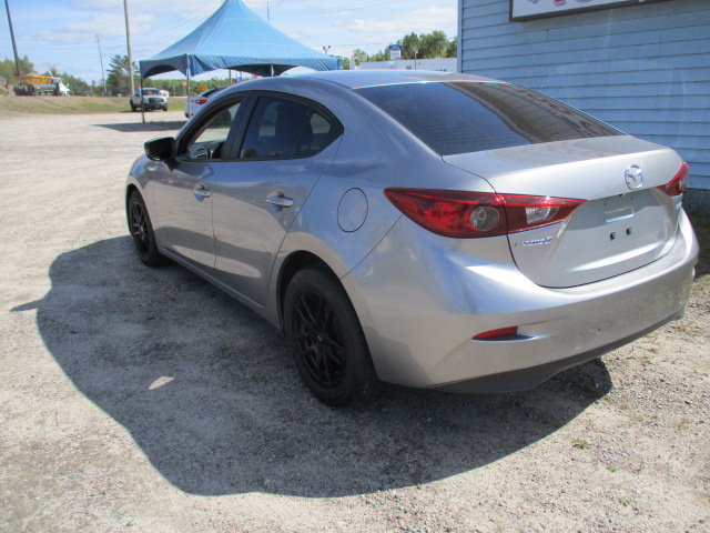 2016 Mazda Mazda3 GS in North Bay, Ontario - 4 - w1024h768px