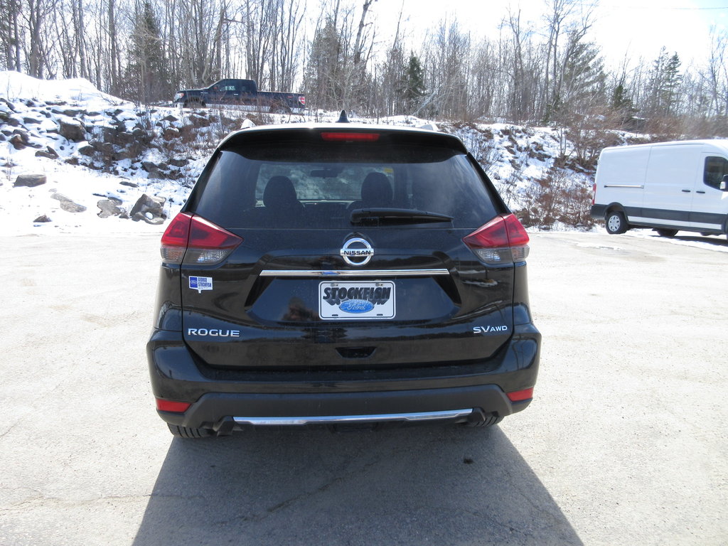 2020 Nissan Rogue SV in North Bay, Ontario - 4 - w1024h768px