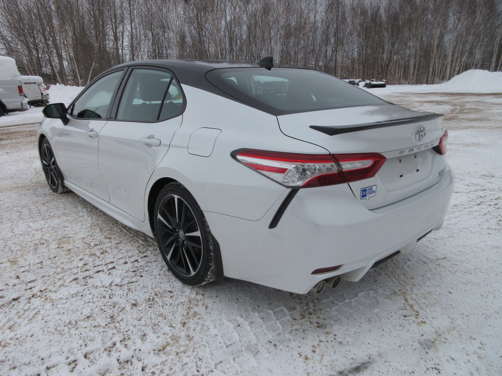 2020 Toyota Camry XSE in North Bay, Ontario - 3 - w1024h768px