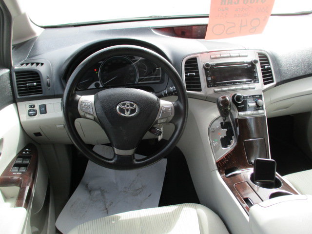 2010 Toyota Venza in North Bay, Ontario - 11 - w1024h768px