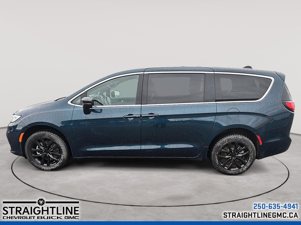 2025 Chrysler Pacifica Select-4