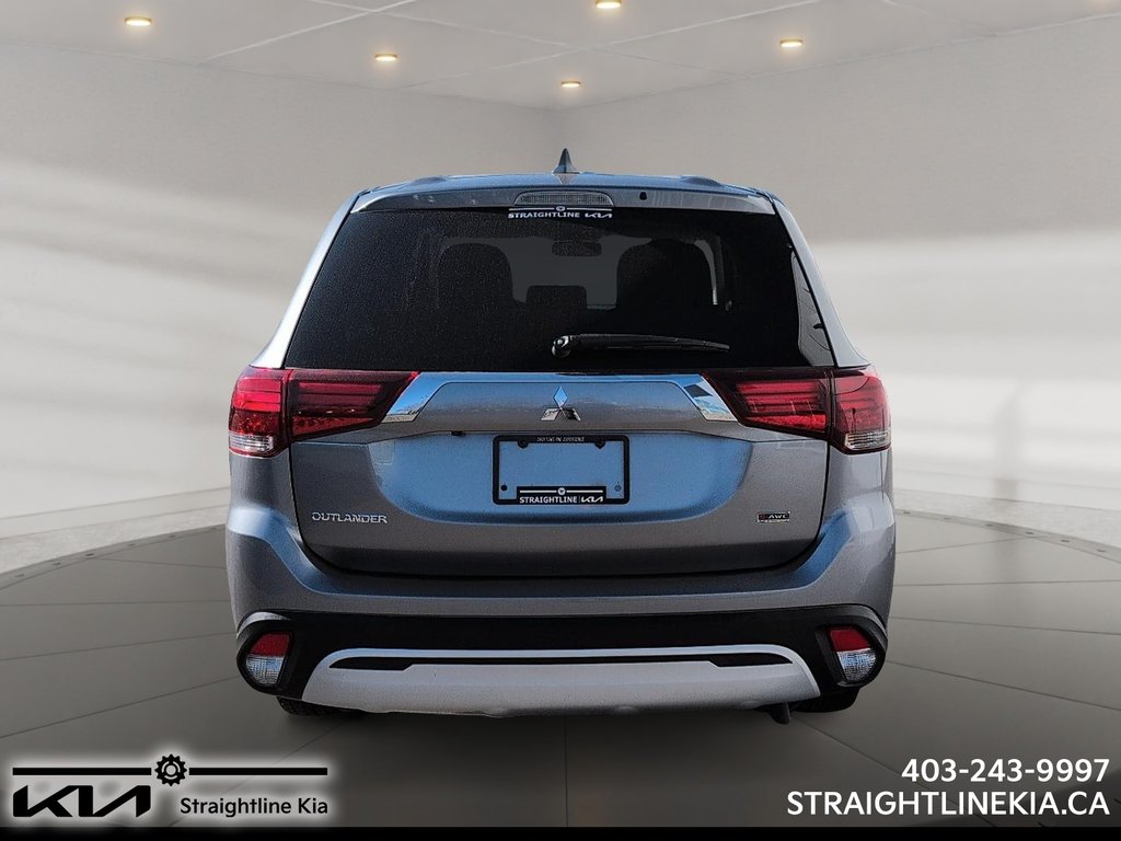 2020 Mitsubishi Outlander ES-2
