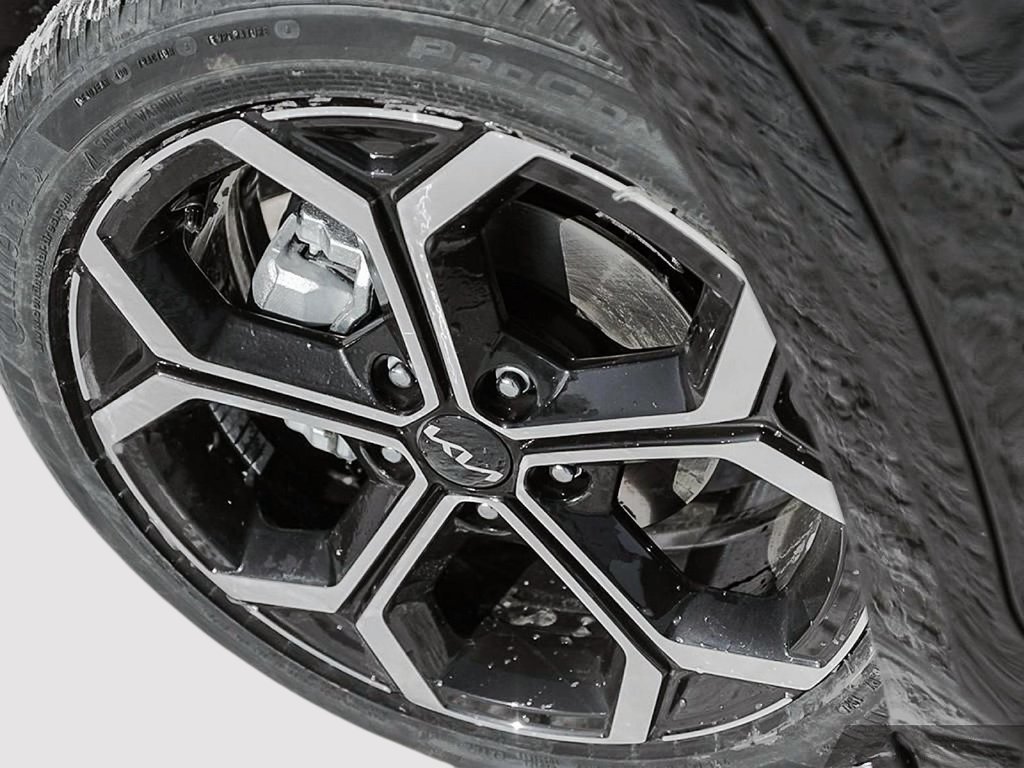 2025 Kia Niro HEV SX-6