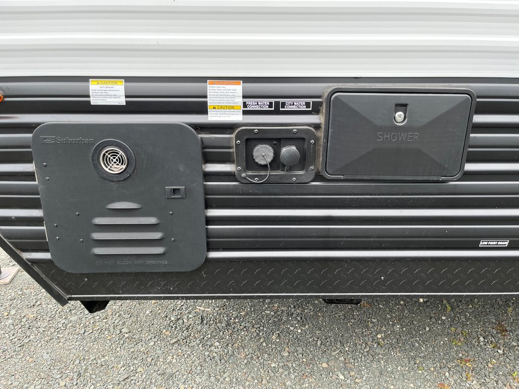 2026 Cherokee CKT16BHSW Wolf pup in Terrace, British Columbia - 8 - w1024h768px