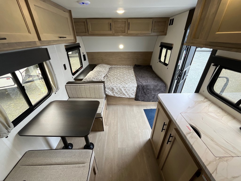 2026 Cherokee CKT16BHSW Wolf pup in Terrace, British Columbia - 10 - w1024h768px