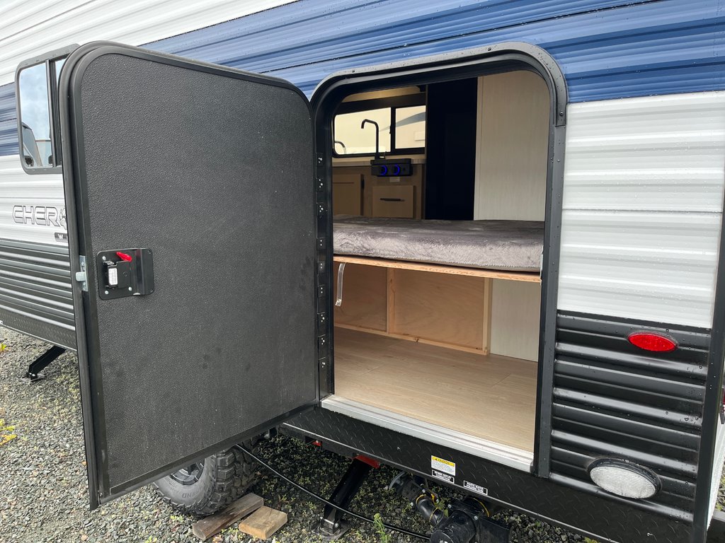 2025 Cherokee Wolf Pup 16BHSW in Terrace, British Columbia - 4 - w1024h768px
