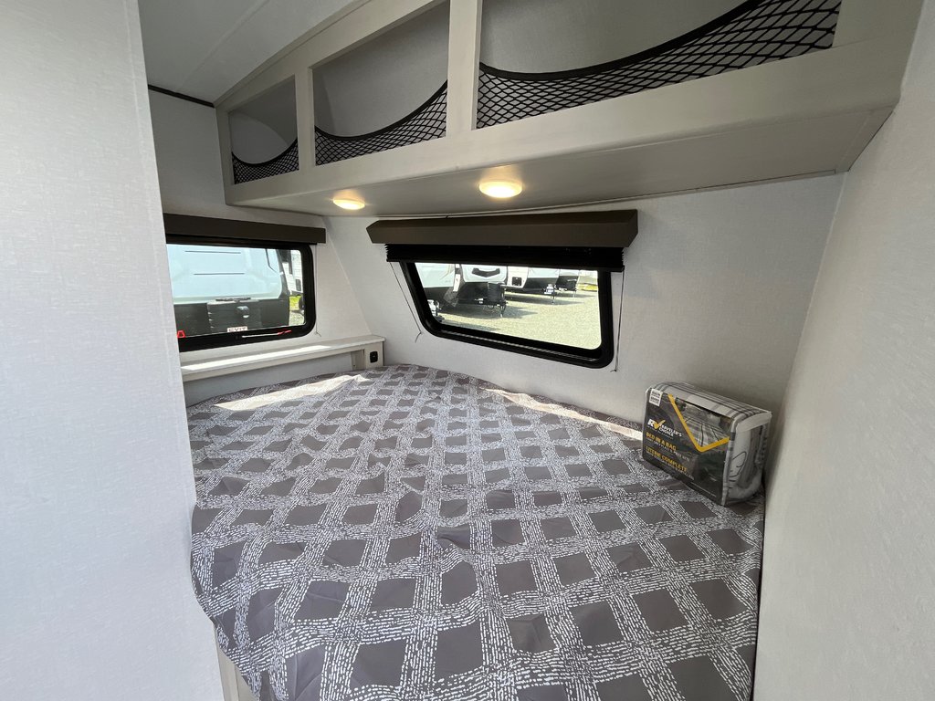 2025 Coachmen Bijou 16RDB in Terrace, British Columbia - 14 - w1024h768px