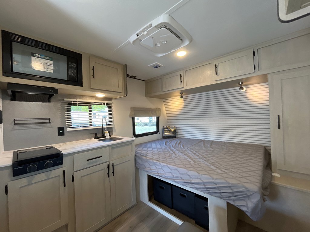 2025 Coachmen Compact 160RE in Terrace, British Columbia - 6 - w1024h768px