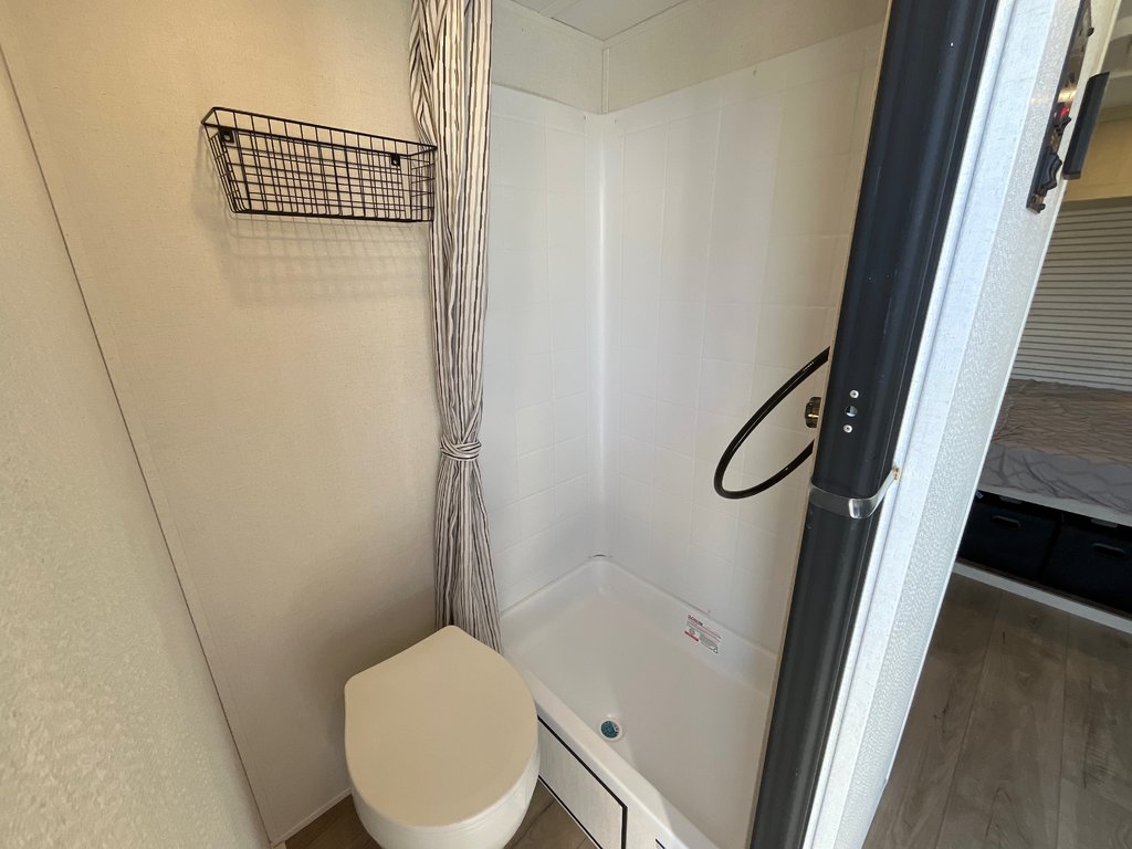 2025 Coachmen Compact 160BH in Terrace, British Columbia - 11 - w1024h768px