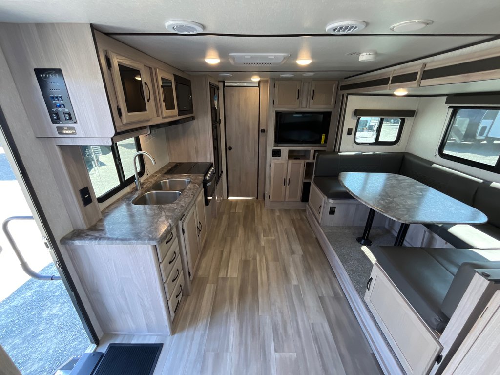 2021 Coachmen Northern Spirit DLX SBT2145RBX in Terrace, British Columbia - 9 - w1024h768px