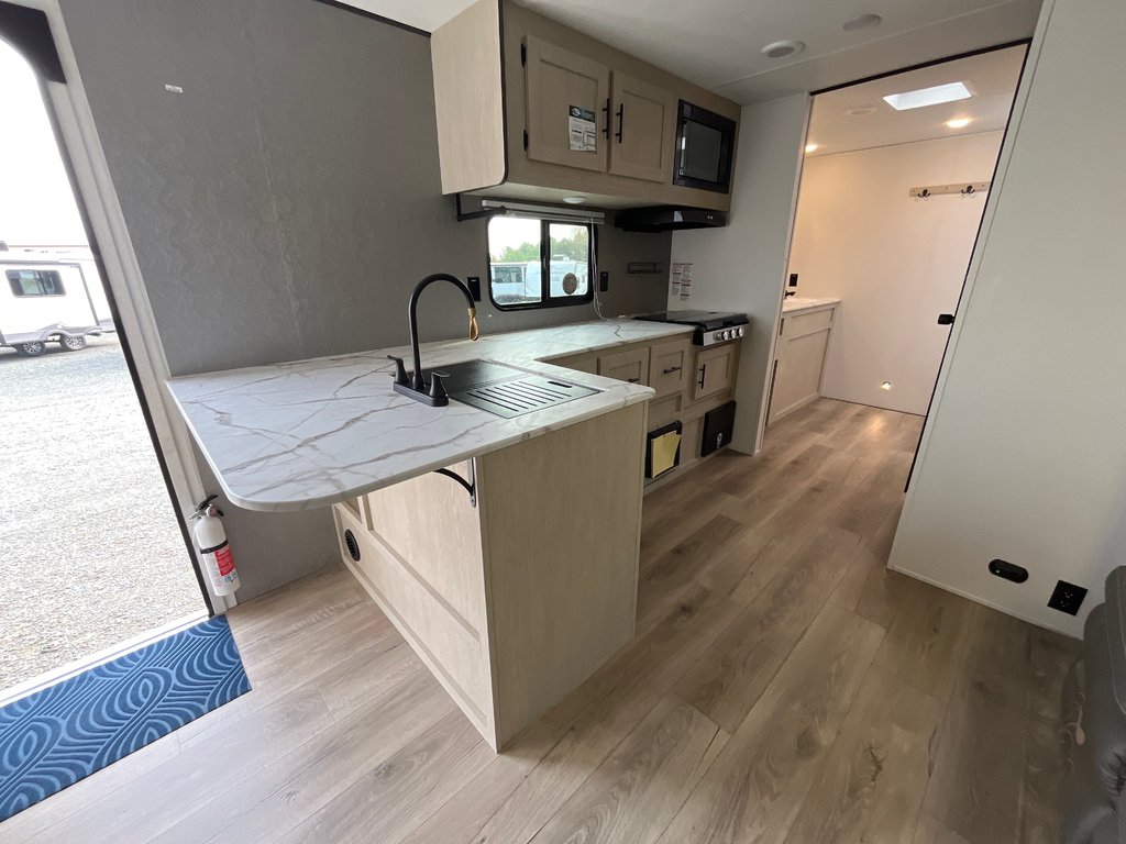 2026 Coachmen Northern Spirit DLX 5260-RBS in Terrace, British Columbia - 13 - w1024h768px