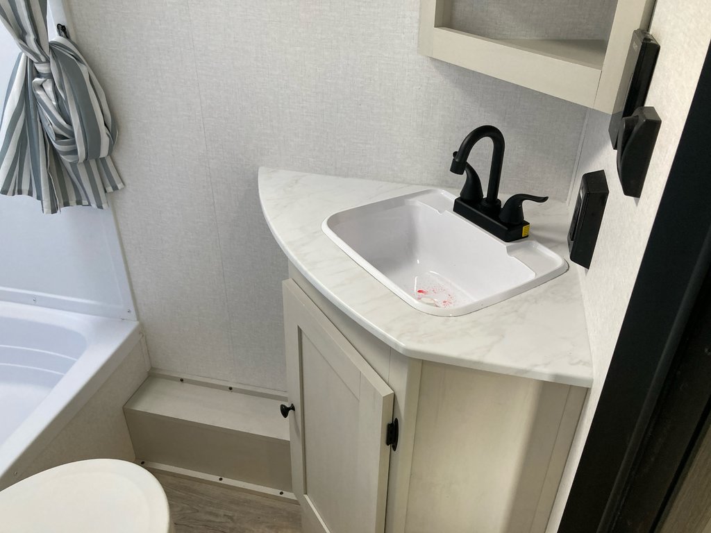 2025 Coachmen Northern Spirit 2455BH in Terrace, British Columbia - 15 - w1024h768px