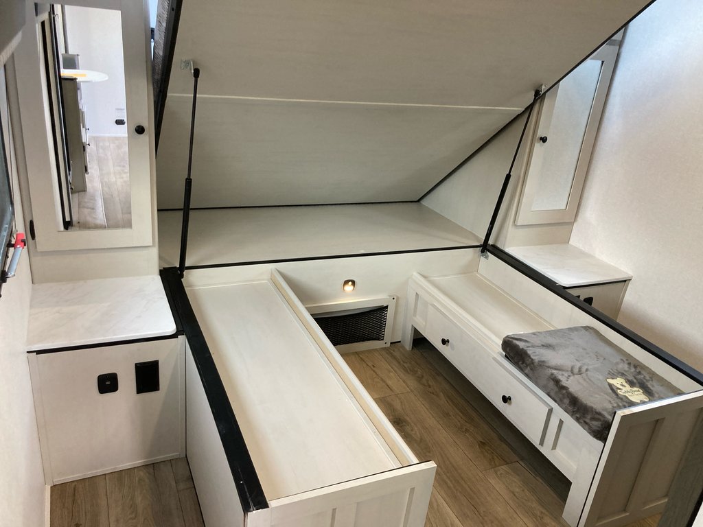 2025 Coachmen Northern Spirit 2455BH in Terrace, British Columbia - 13 - w1024h768px
