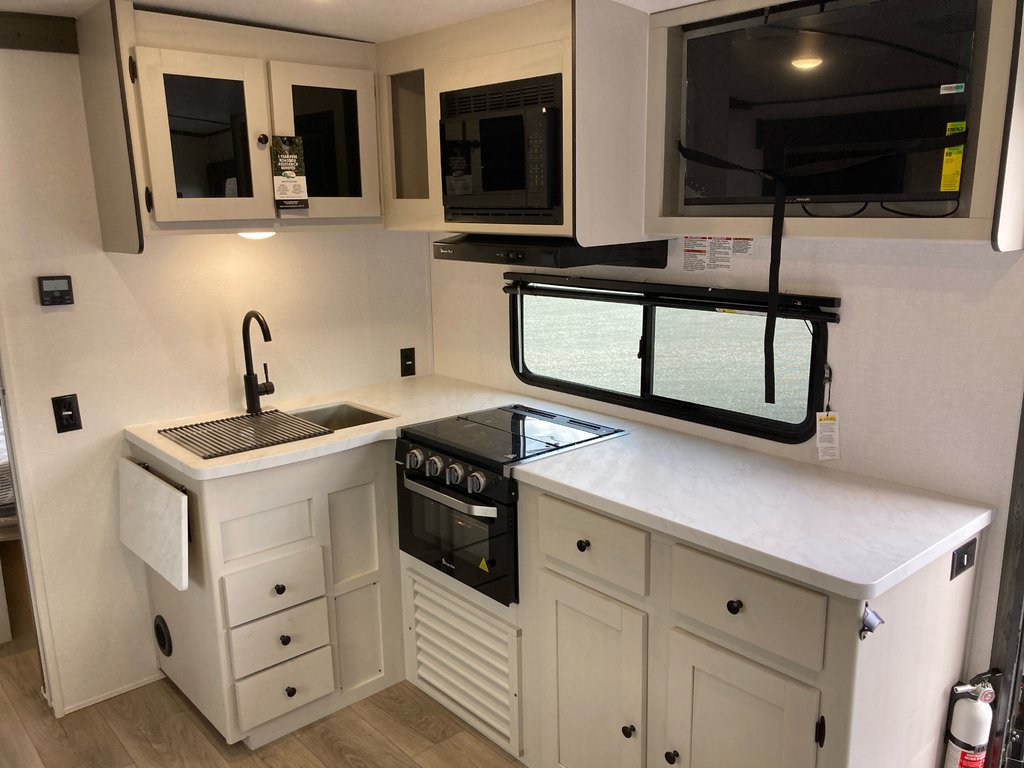 2025 Coachmen Northern Spirit 2455BH in Terrace, British Columbia - 10 - w1024h768px