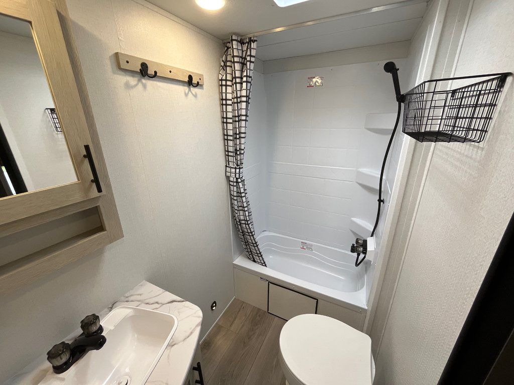 2025 Coachmen Northern Spirit DLX SBT5260DB in Terrace, British Columbia - 10 - w1024h768px