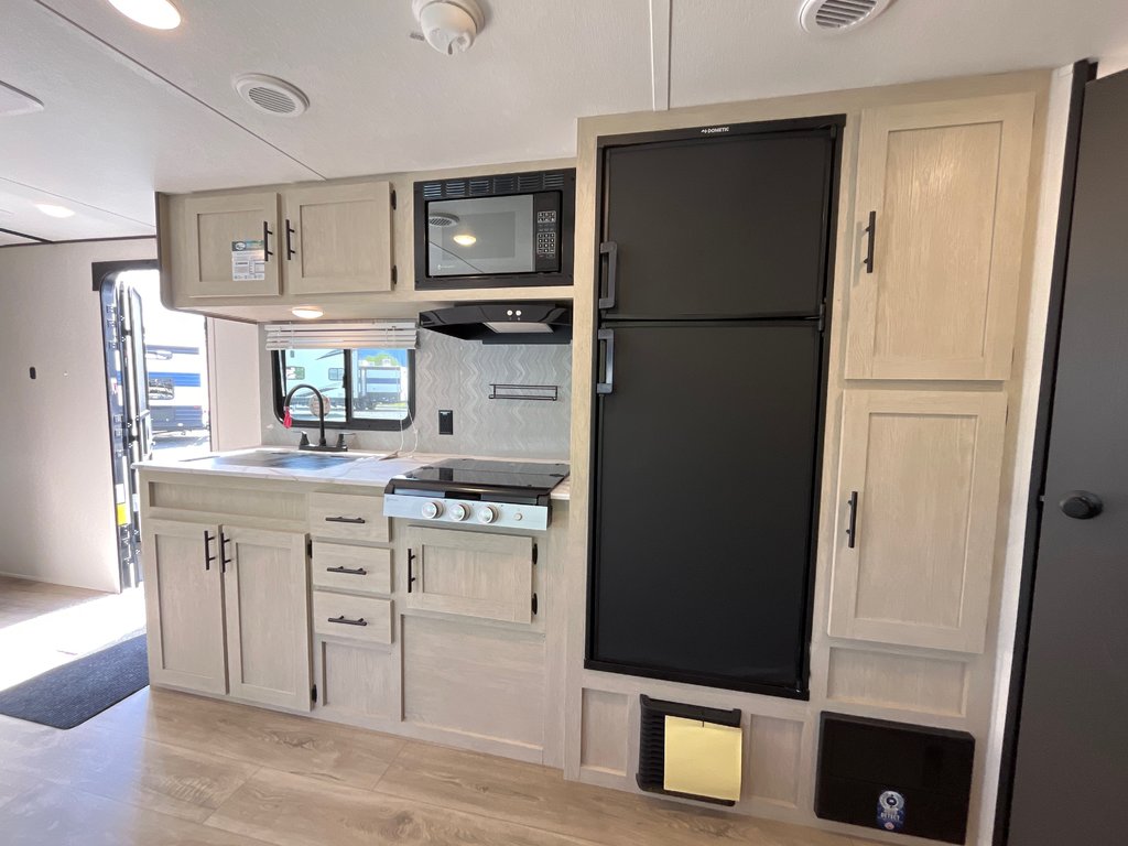 2025 Coachmen Northern Spirit DLX SBT5260DB in Terrace, British Columbia - 13 - w1024h768px