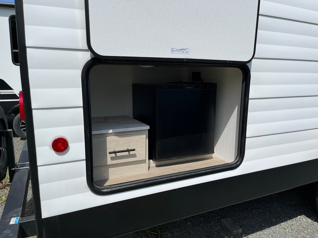 2025 Coachmen Northern Spirit DLX SBT5260BH in Terrace, British Columbia - 4 - w1024h768px