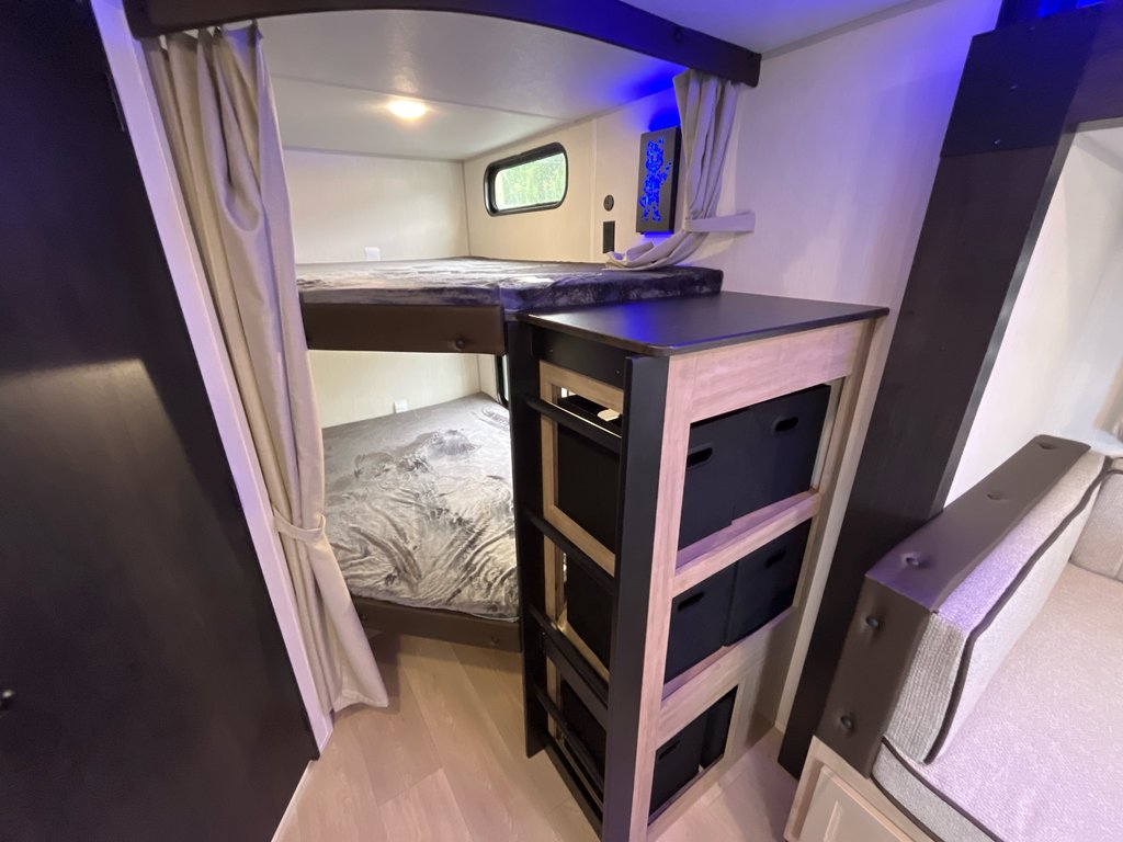 2026 Forest River CHEROKEE GREY WOLF 26KF in Terrace, British Columbia - 9 - w1024h768px