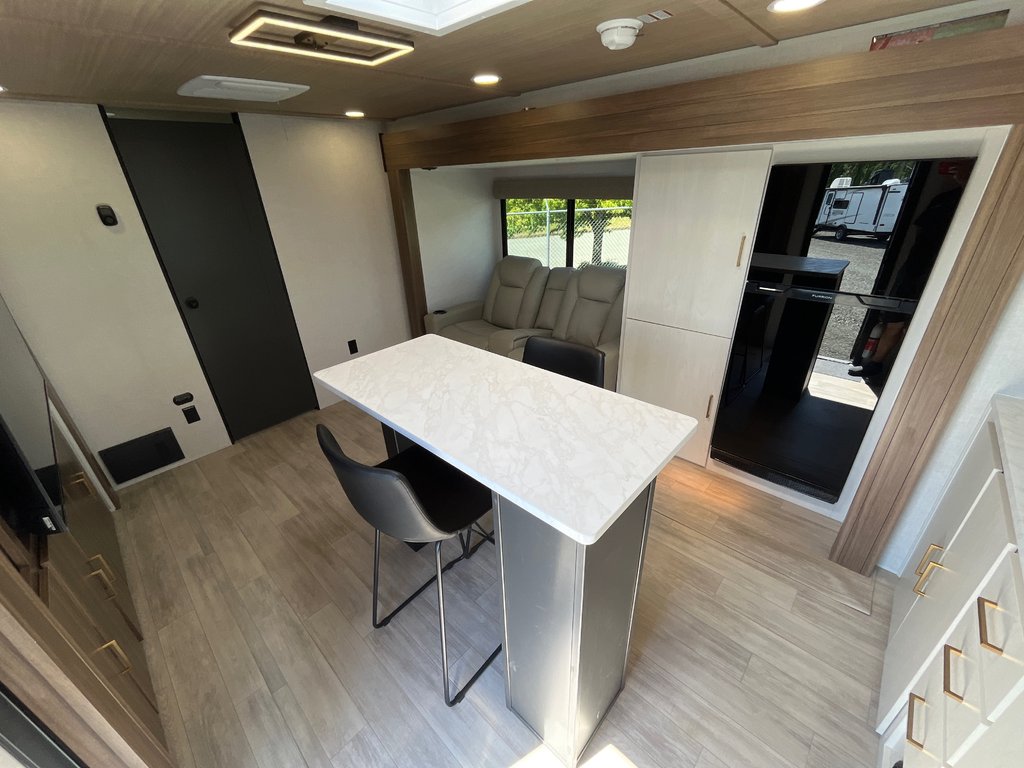 2026 Forest River VIBE EXTREME LITE 2500FIK in Terrace, British Columbia - 11 - w1024h768px