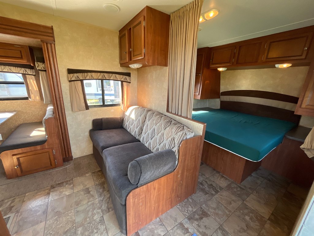 2012 Jayco Jay Flight 24FBS in Terrace, British Columbia - 10 - w1024h768px