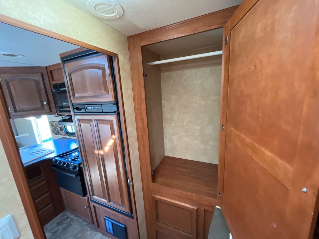 2012 Jayco Jay Flight 24FBS in Terrace, British Columbia - 13 - w1024h768px