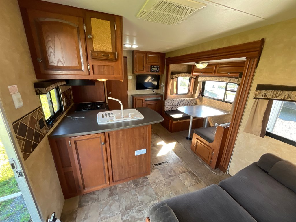 2012 Jayco Jay Flight 24FBS in Terrace, British Columbia - 8 - w1024h768px
