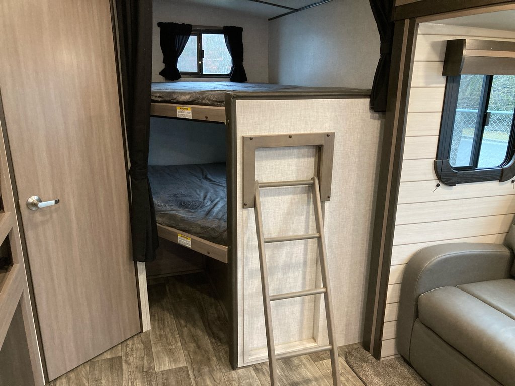 2021 Keystone RV Sunset Trail 272BH in Terrace, British Columbia - 10 - w1024h768px