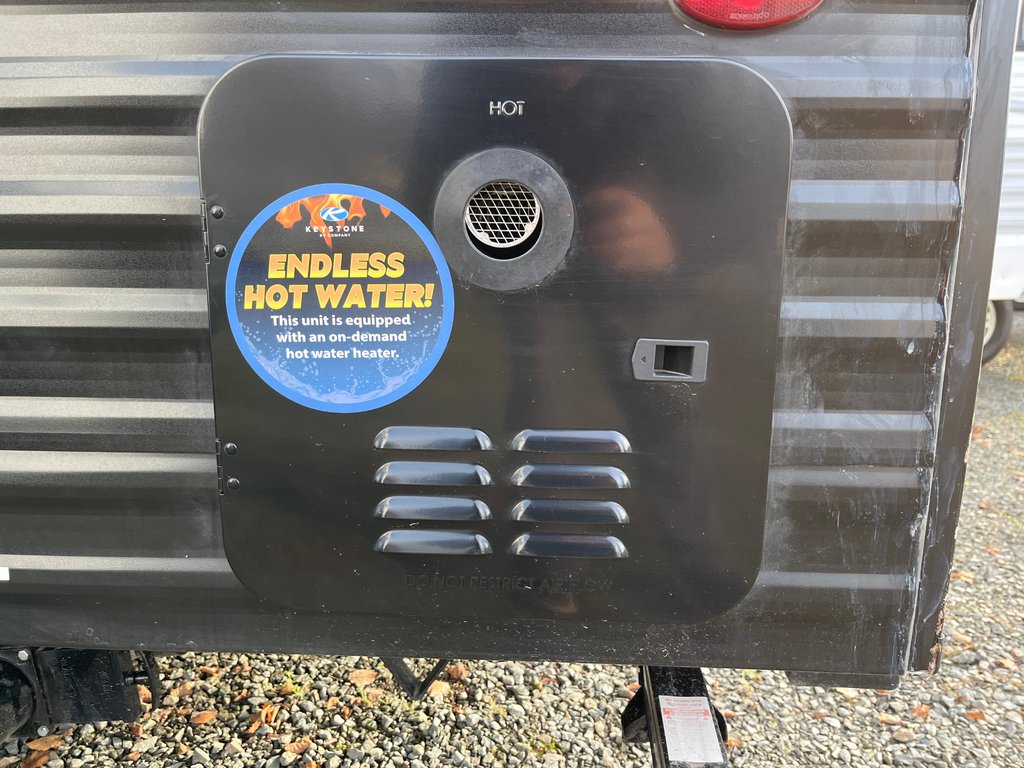 2025 Keystone 175BH Hideout in Terrace, British Columbia - 10 - w1024h768px