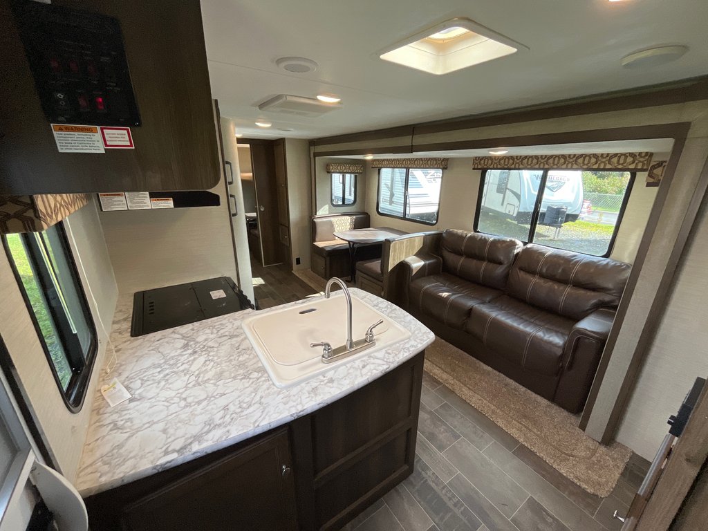 2018 Keystone BULLET 287 QBSWE in Terrace, British Columbia - 8 - w1024h768px