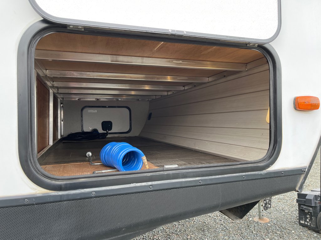 2019 Keystone SUNSET TRAIL SS222RB in Terrace, British Columbia - 3 - w1024h768px