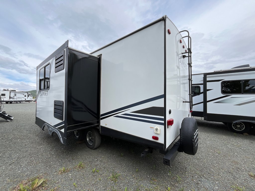 2019 Keystone SUNSET TRAIL SS222RB in Terrace, British Columbia - 12 - w1024h768px