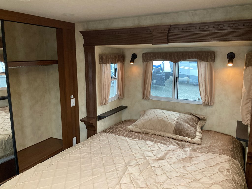2012 NORTHWOOD ARCTIC FOX 29L in Terrace, British Columbia - 11 - w1024h768px