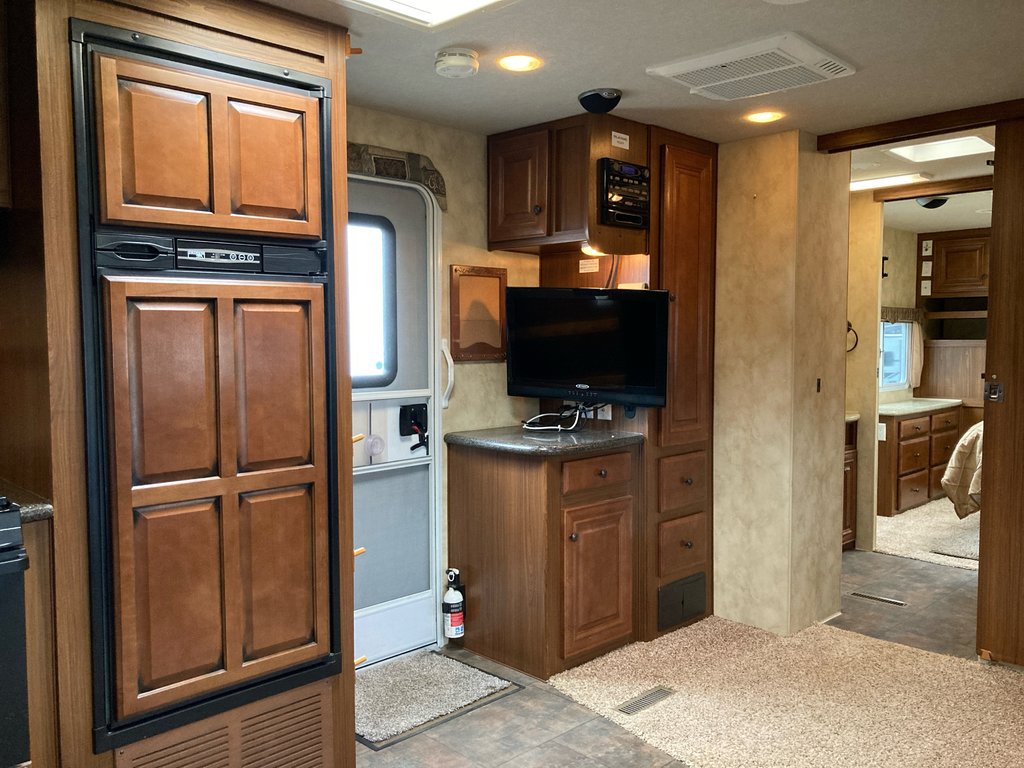 2012 NORTHWOOD ARCTIC FOX 29L in Terrace, British Columbia - 7 - w1024h768px